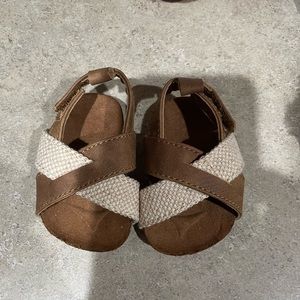 NWOT Infant Brown Sandals Size 0-3 M